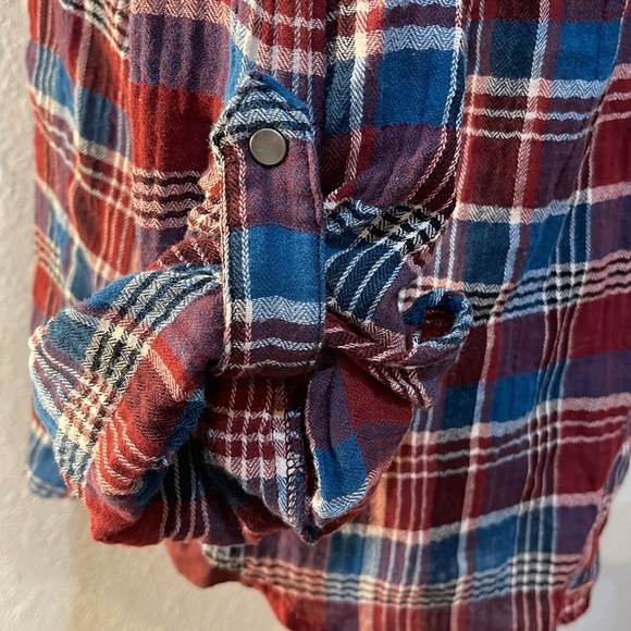 KUT from the Kloth Dual Pocket Plaid Button Down Shirt Medium Snap Up - Picture 5 of 7